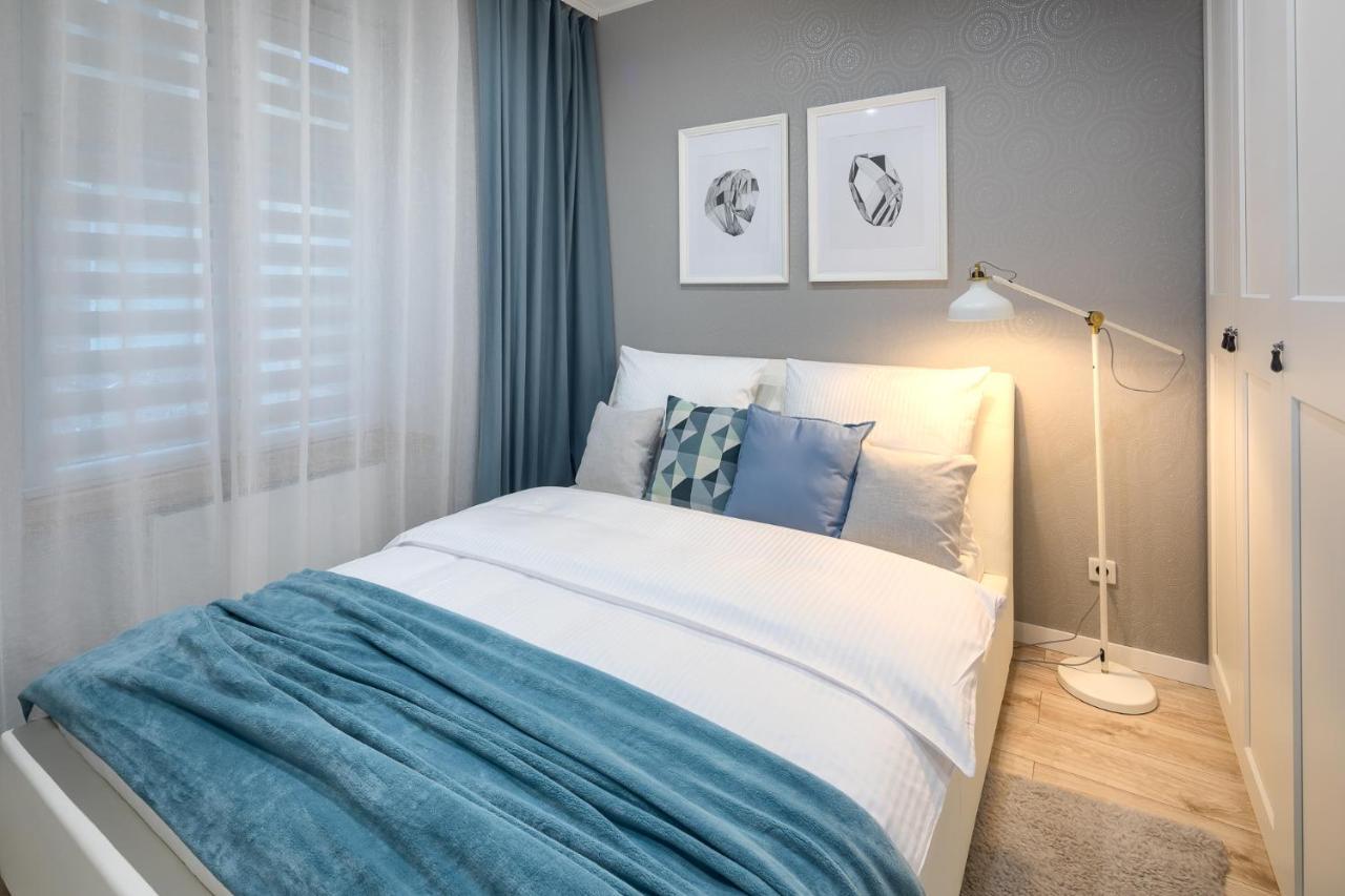 Native Apartments Starowislna 33A Deluxe Краков Экстерьер фото